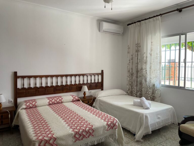dormitorio: toallas en cama